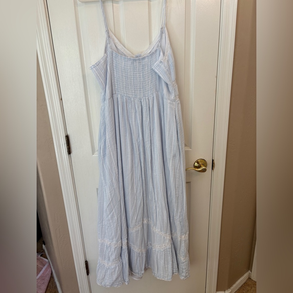 And Now This Elegant Light Blue and White Maxi Dress w Lace Women’s XL Bohemian - Picture 2 of 7